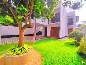 පර්චස් 15 ක සුකෝපබෝගී තෙමහල් නිවස විකිනීමට - කැස්බෑව
