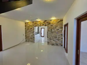 Bricks Walls - 3 Stories Super Quality Mordern House in Piliyandala