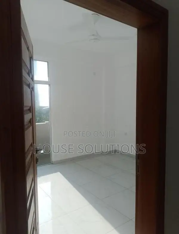 Spacious Building good for Banks Office Companies