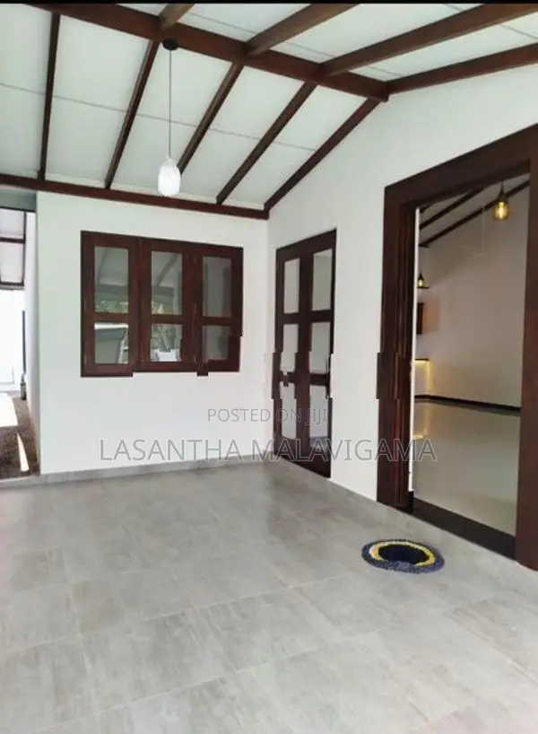 10 Perch Brand New Single Story House for sale at Athurugiriya, Malabe