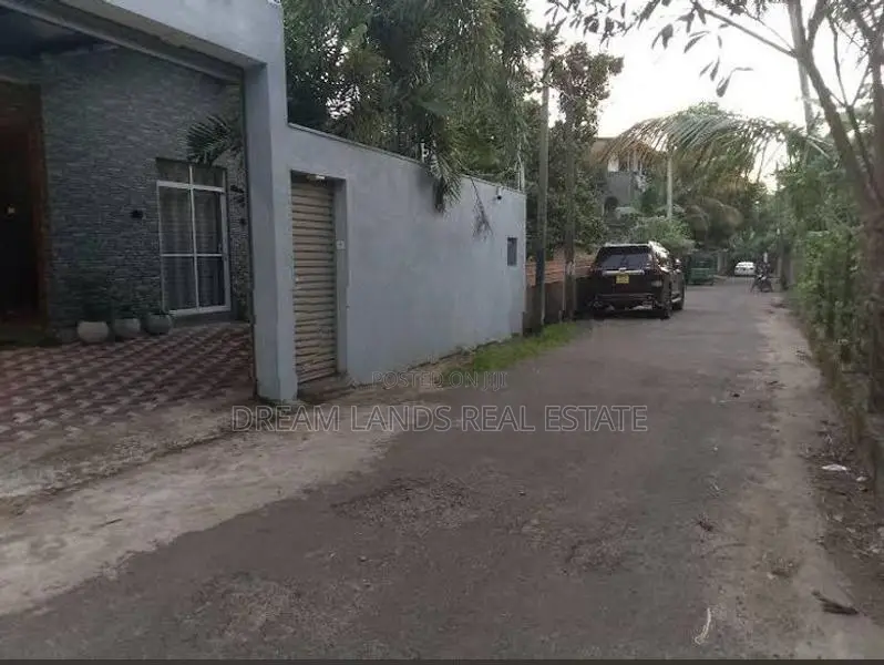 HOUSE FOR SALE IN MAHARAGAMA (SP1108)