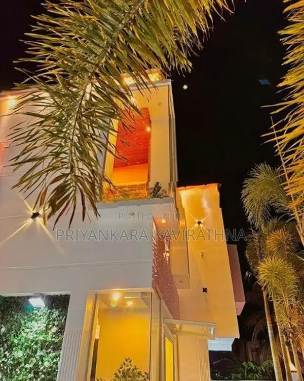 Architecture Designed Luxury House in Panadura