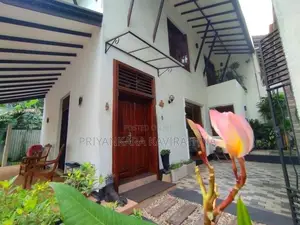Semi Furnished Luxury House in Boralesgamuwa