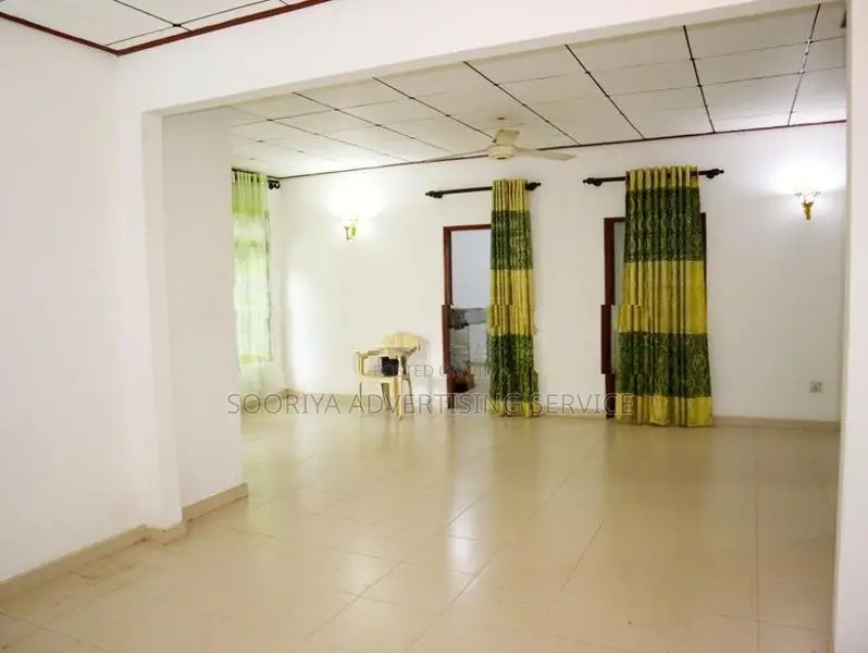 Gampaha House for Sale in Rathupaswala