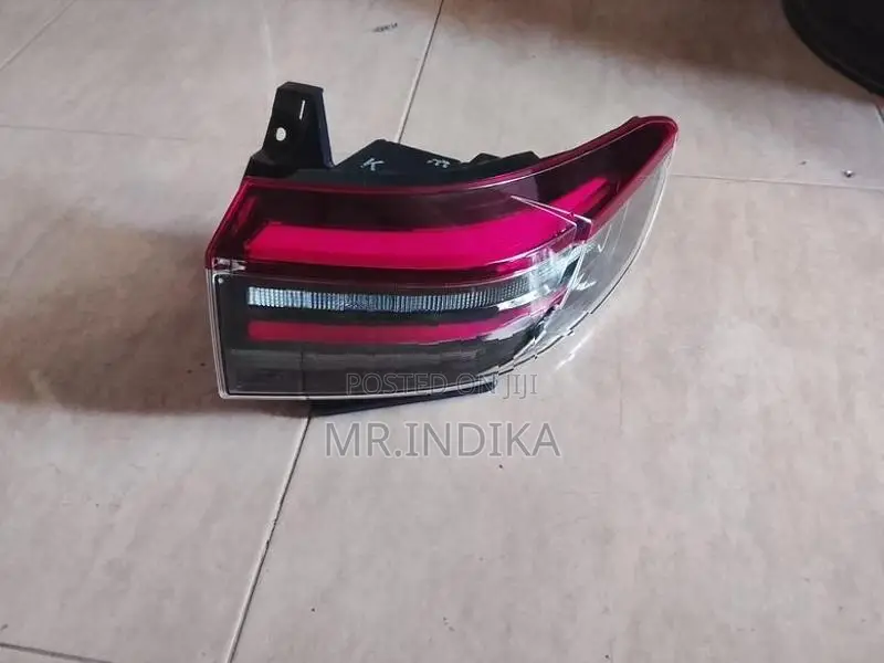 Honda Vezel Tail Light
