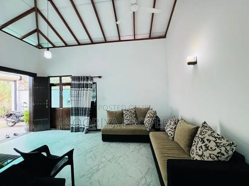 කාමර 3 ක නිවසක් විකිණීමට - Piliyandala Kesbewa House for Sale