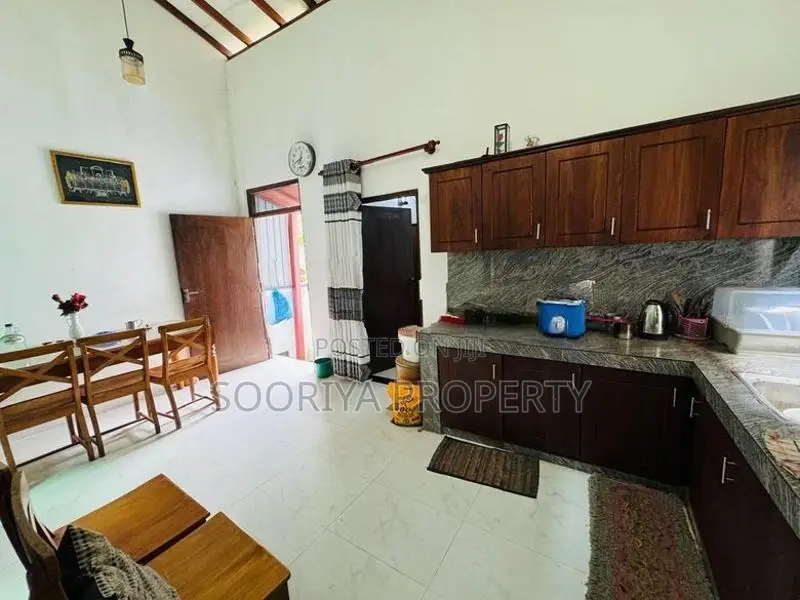 කාමර 3 ක නිවසක් විකිණීමට - Piliyandala Kesbewa House for Sale
