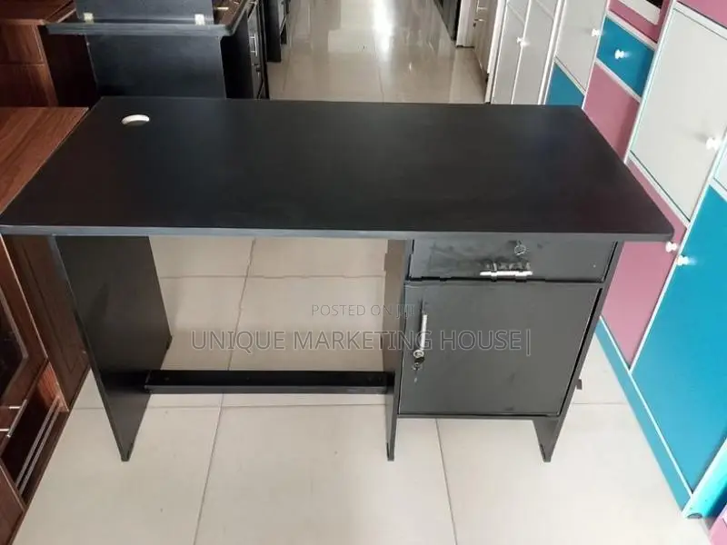 Modern Melamine 4x2 Blk Office Table with W/hole