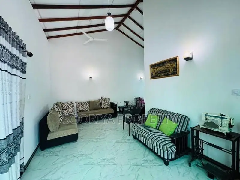 කාමර 3 ක නිවසක් විකිණීමට - Piliyandala Kesbewa House for Sale