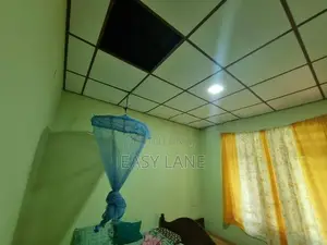 වටිනා දෙමහල් නිවසක් විකිණීමට