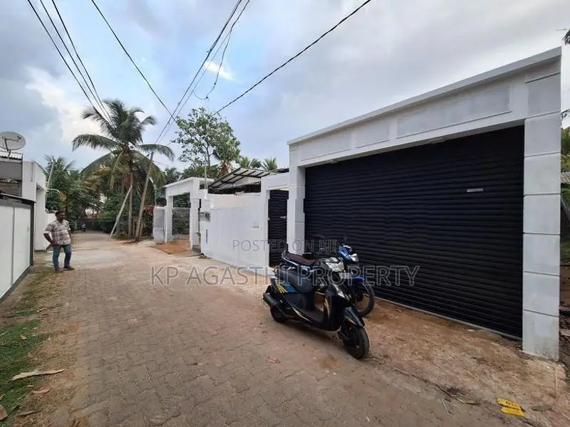 brand new house for sale in athurugiriya