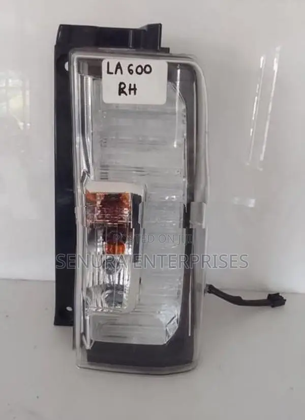 Daihatsu Tanto La 600 S Tail Klight Rh