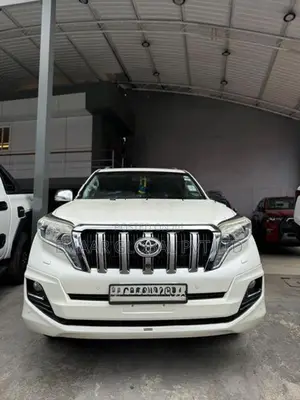Toyota Land Cruiser Prado 150 2014