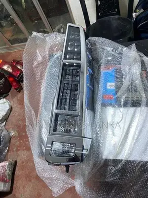 toyota voxy tail light