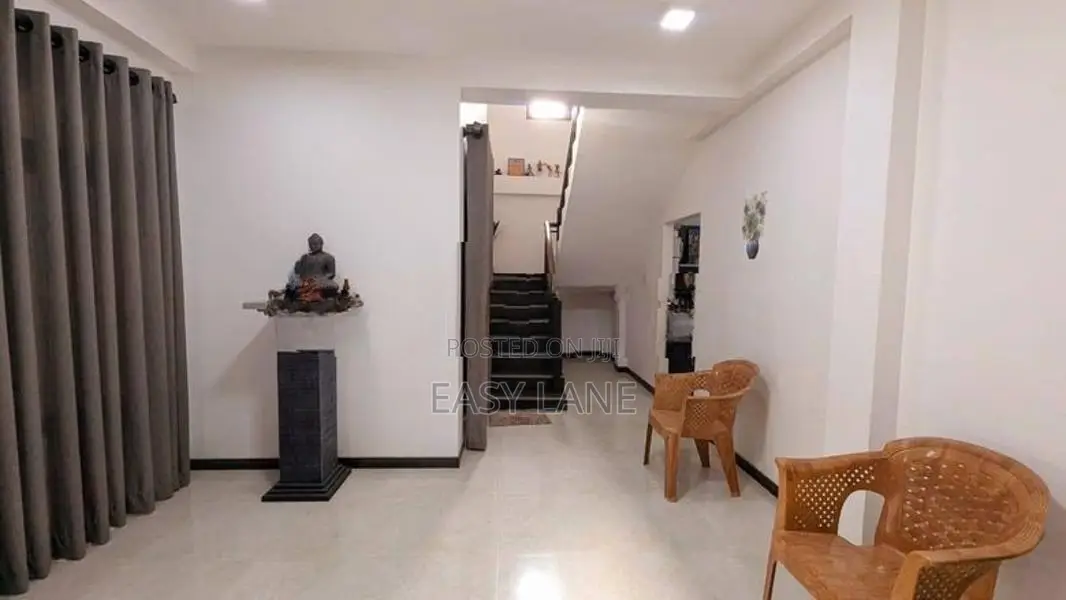 Modern Box Type Smart House