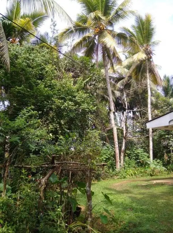 පර්චස් 113ක සුවිසල් ඉඩම සහ නිවස විකිණීමට