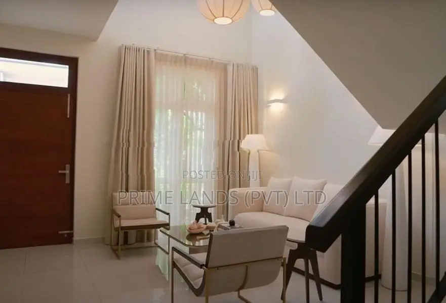 Luxury House in Dalugama