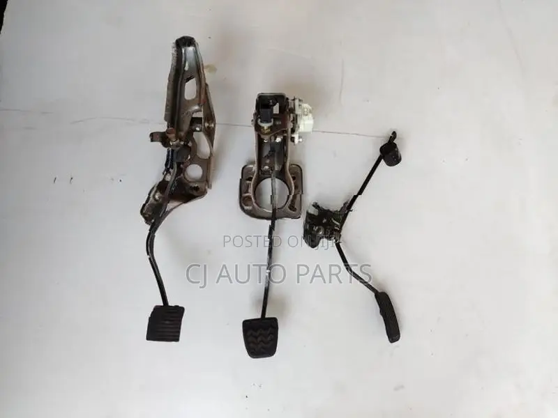 Toyota Vitz SCP10 Padel Set