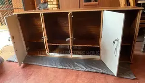 Modern 5 Ft White Pantry Cupboards