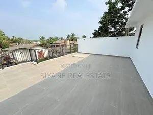 Beautiful Newly Build Luxury House For Sale Polgasovita