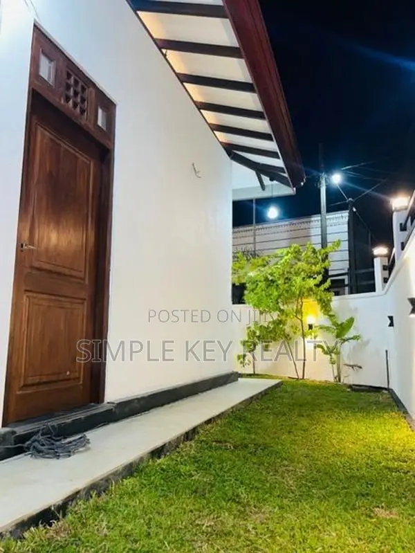 Brand new house for sale in kadawatha weboda road