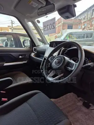 Toyota Roomy Custom GT Turbo 2025