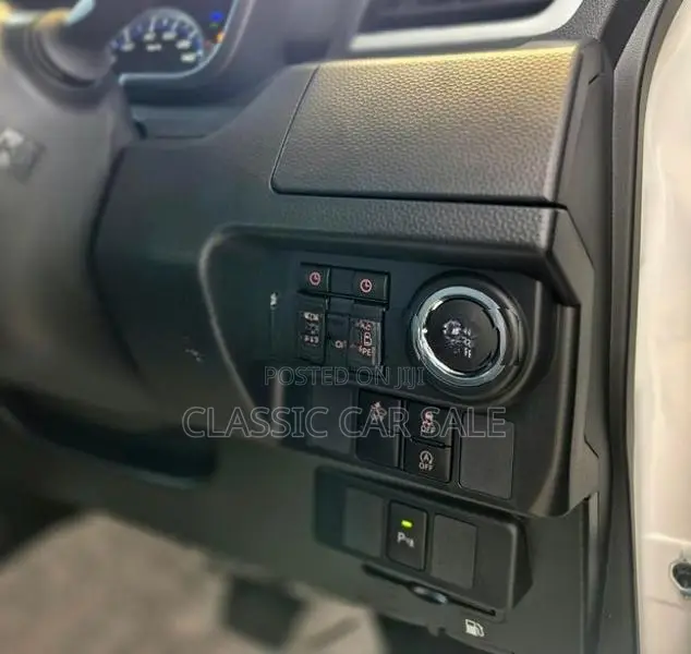Toyota Roomy Custom GT Turbo 2025
