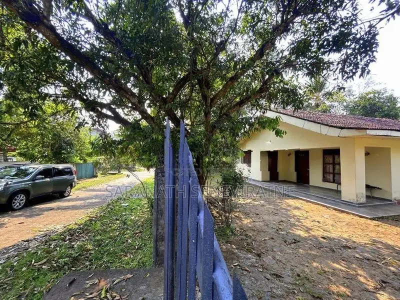Single Story House in Kurunegala 650 meters Away From the Lake