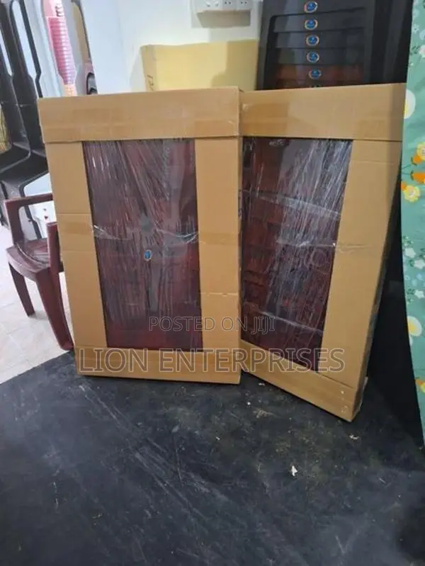 Nippon Plastic Tables