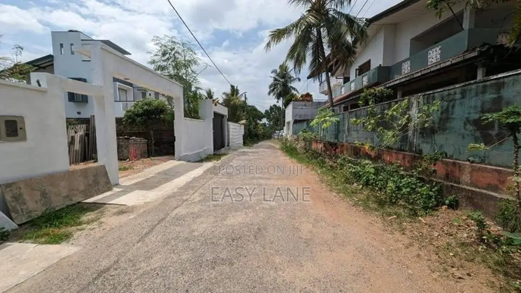 Land for Sale in Kadawatha