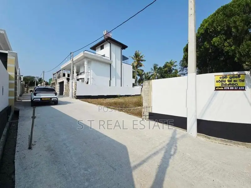 11.80P High Residential Land for Sale in Boralesgamuwa