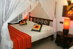Colombo 5 : 8 BR Fully furnished Luxury Hotel for Rent