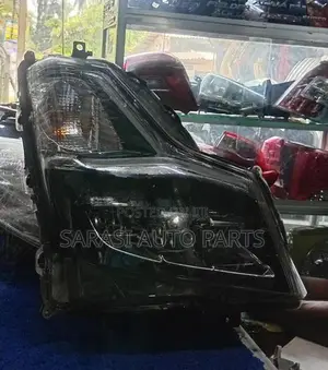 Mitsubishi Fuso Head Light 2024