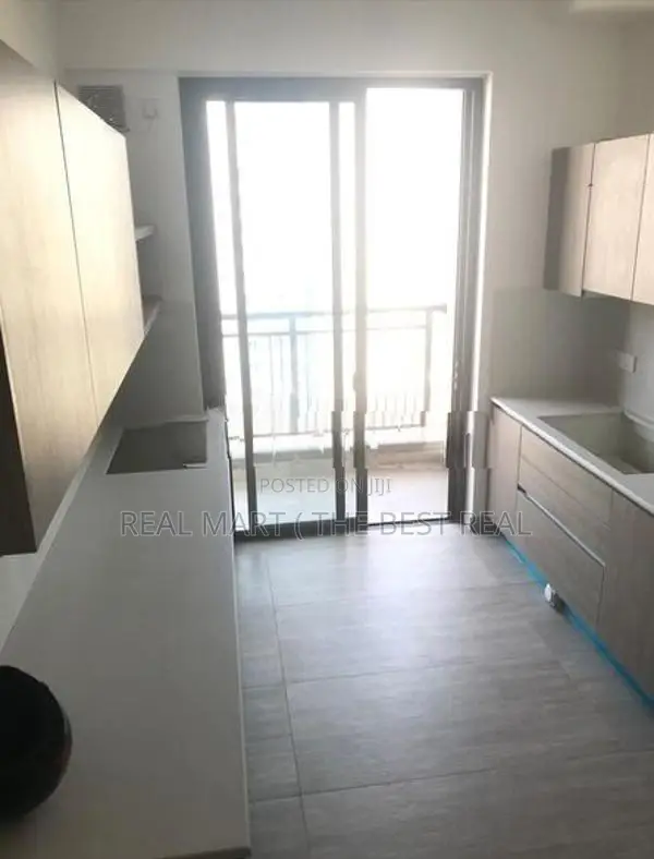 Colombo 3 : 3BR (2,009sf) Apartment for Sale