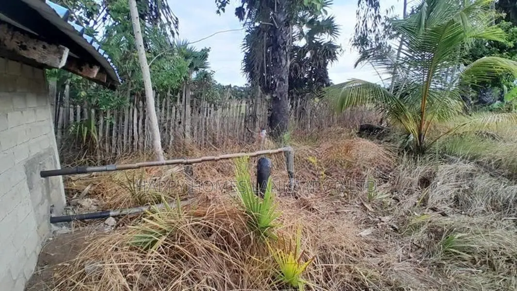 Hhl1022 - Land for Sale in Thannamunai
