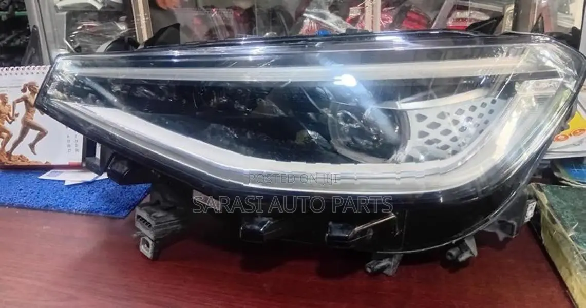 Volkswagen ID4 Head light