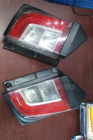 Daihatsu Mira tail light