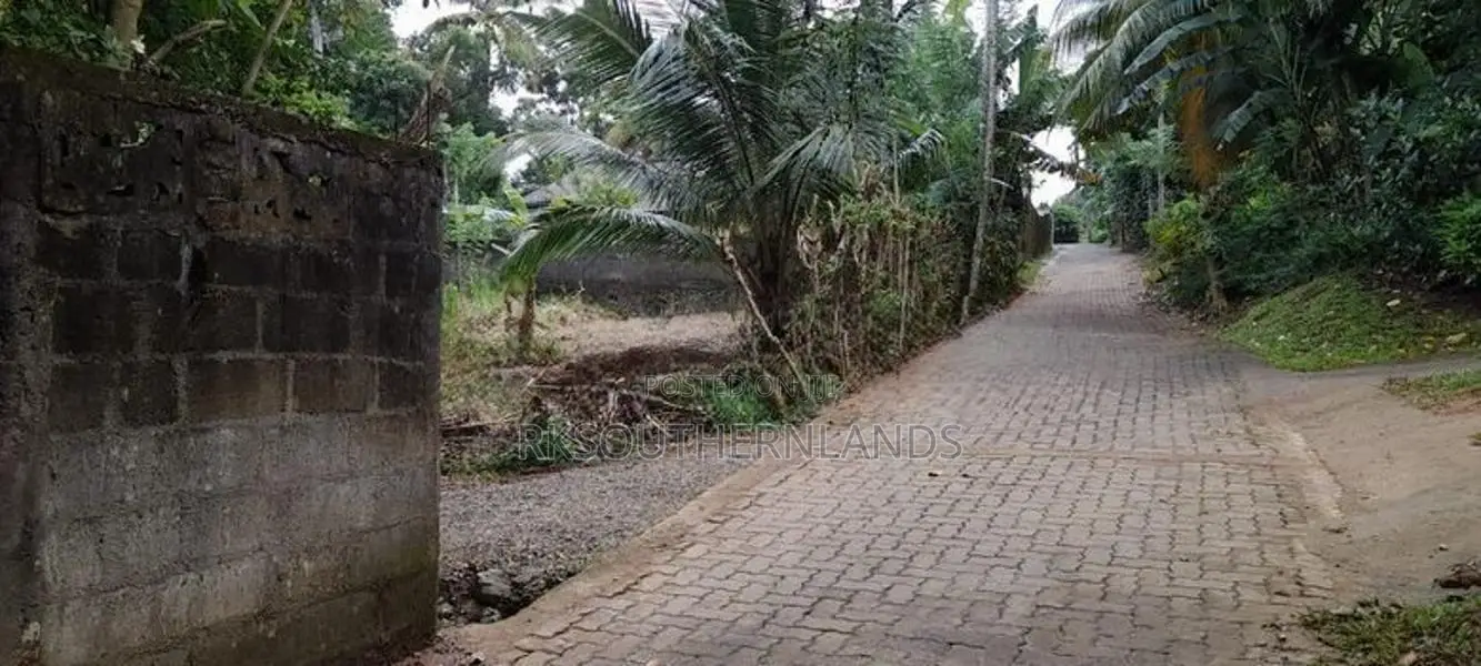 Land for sale in weherahena matara