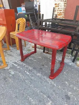 Nippon Plastic Tables