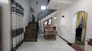 දෙමහල් අංගසම්පූර්ණ නිවසක් කඩුවෙල