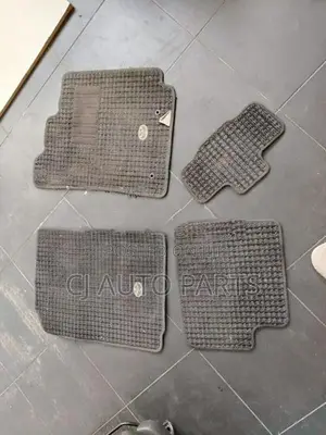 TOYOTA IST NCP60 CARPETS