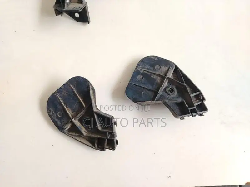 Toyota IST NCP60 Rear Bumper Retainers