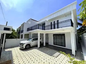 Brand-New House in Blue Mountain Scheme Yakkala Gampaha District