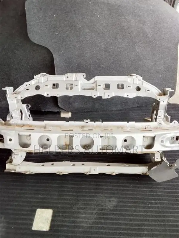 Toyota Belta P92 Nose cut