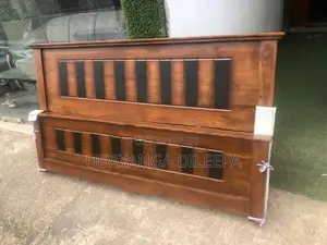 Teakka Bed
