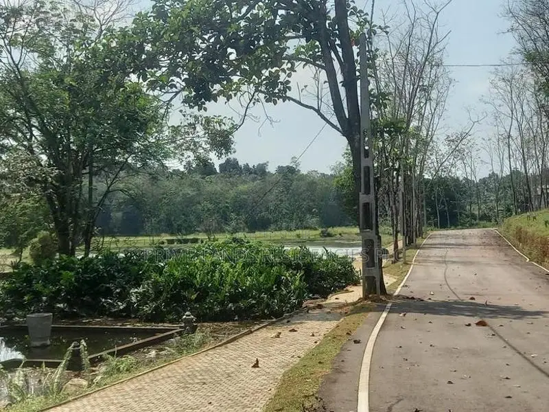 Gated Community Lands for Sale in Homagama