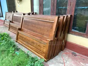 Teakka Bed