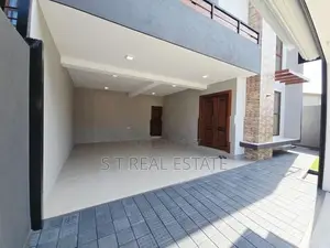 Newly Build Luxury Two Storey House for Sale in Piliyandala