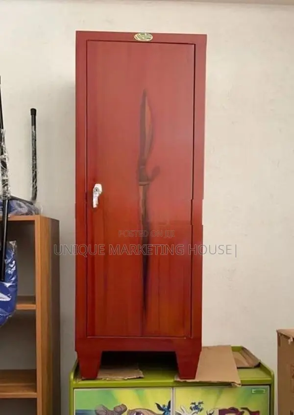 NEW CLASSIC STEEL 4ft SINGLE DOOR CUPBOARDS