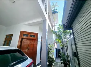 03-Storied Luxury House for Sale in Kahathuduwa